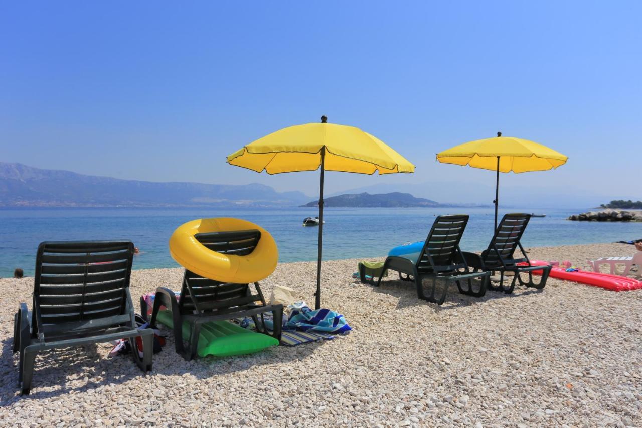Apartments By The Sea Slatine, Ciovo - 14541 Kültér fotó